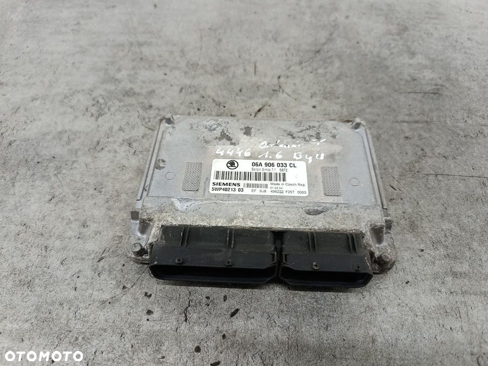KOMPUTER, STEROWNIK SKODA OCTAVIA II 06A906033CL  5WP4021303 1.6 MPI - 1
