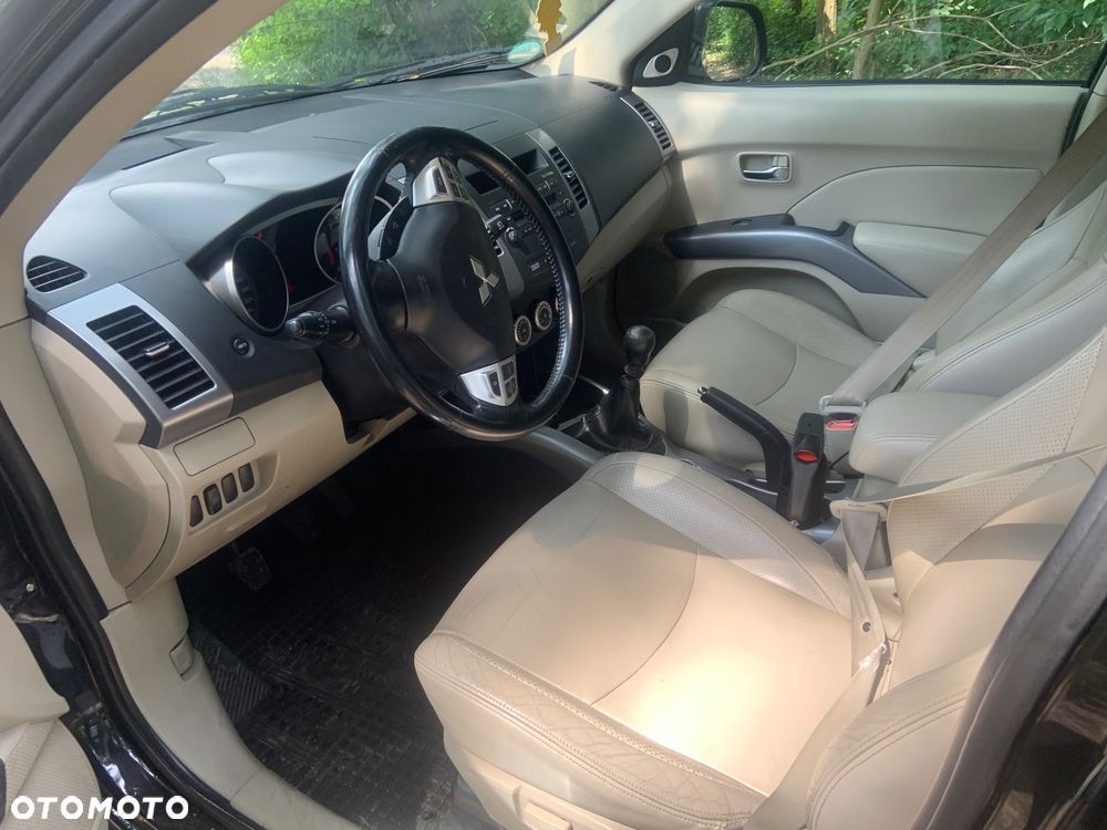 Mitsubishi Outlander 2.0 DID Instyle - 8