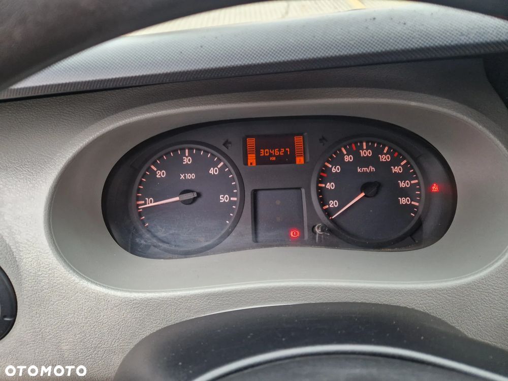 Renault Master - 24