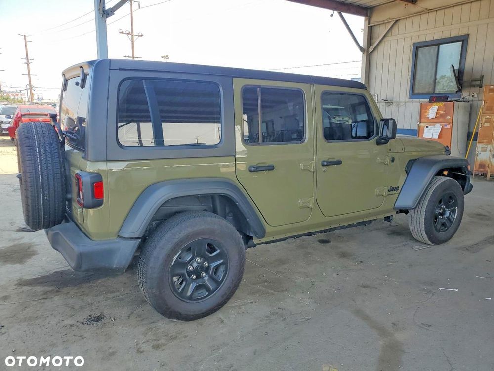 Jeep Wrangler Unlimited GME 2.0 Turbo Sahara - 3