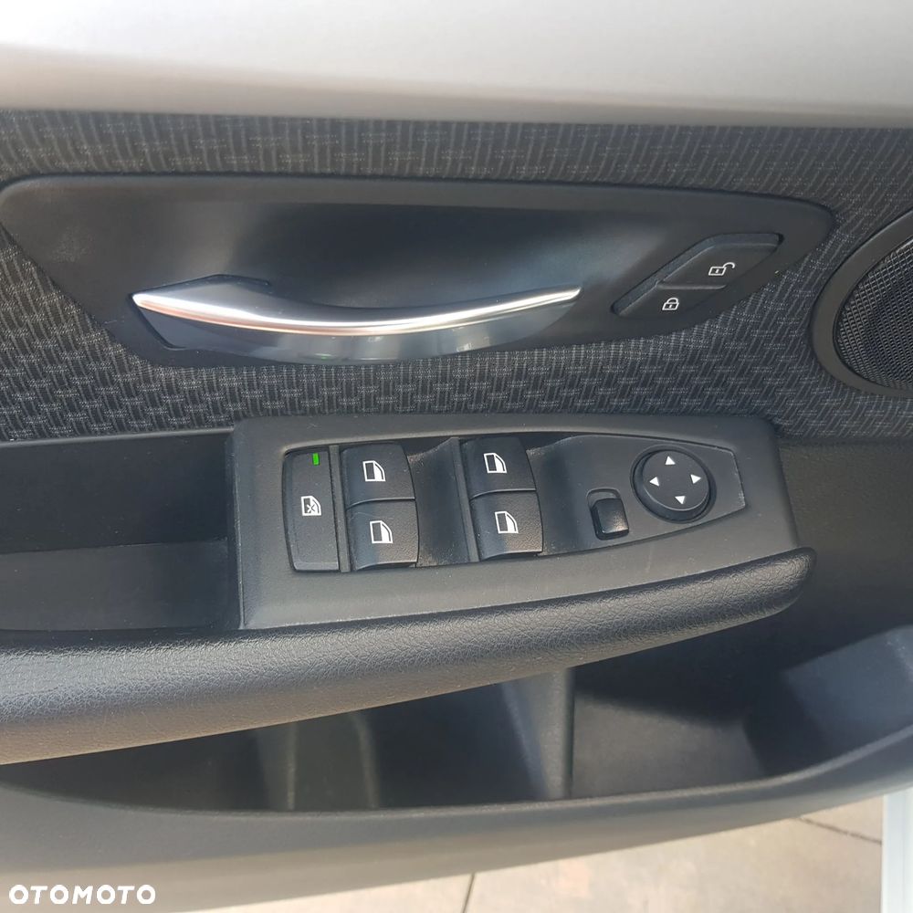 BMW Seria 2 218i - 10