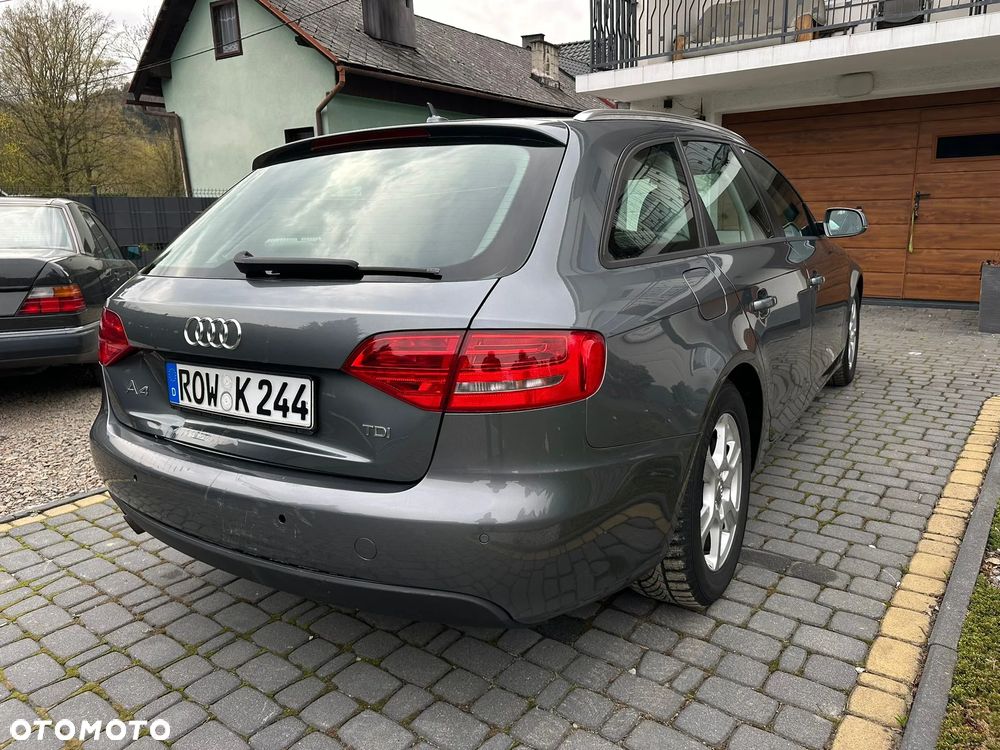 Audi A4 Avant 2.0 TDI DPF Ambition - 4