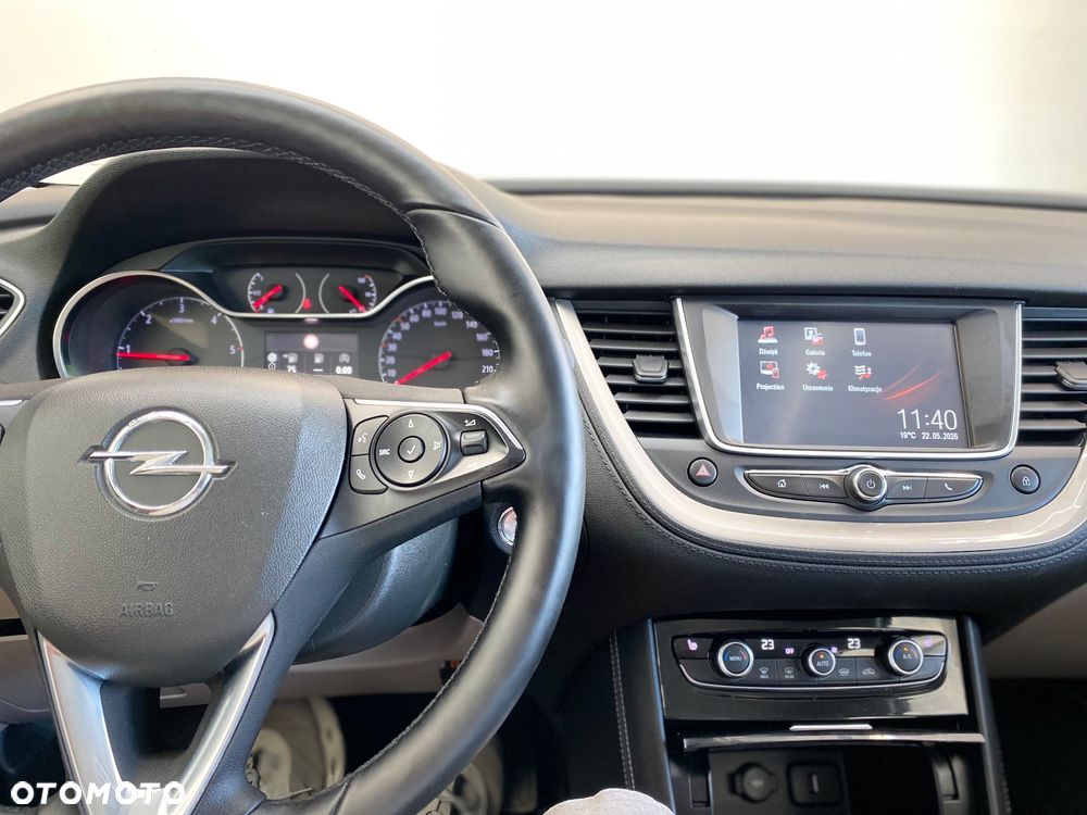 Opel Grandland X 1.5 D Start/Stop Elegance - 24