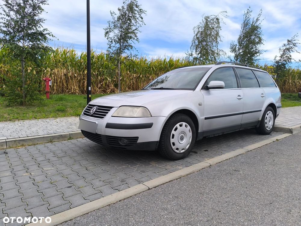 Volkswagen Passat 1.9 TDI Basis - 18