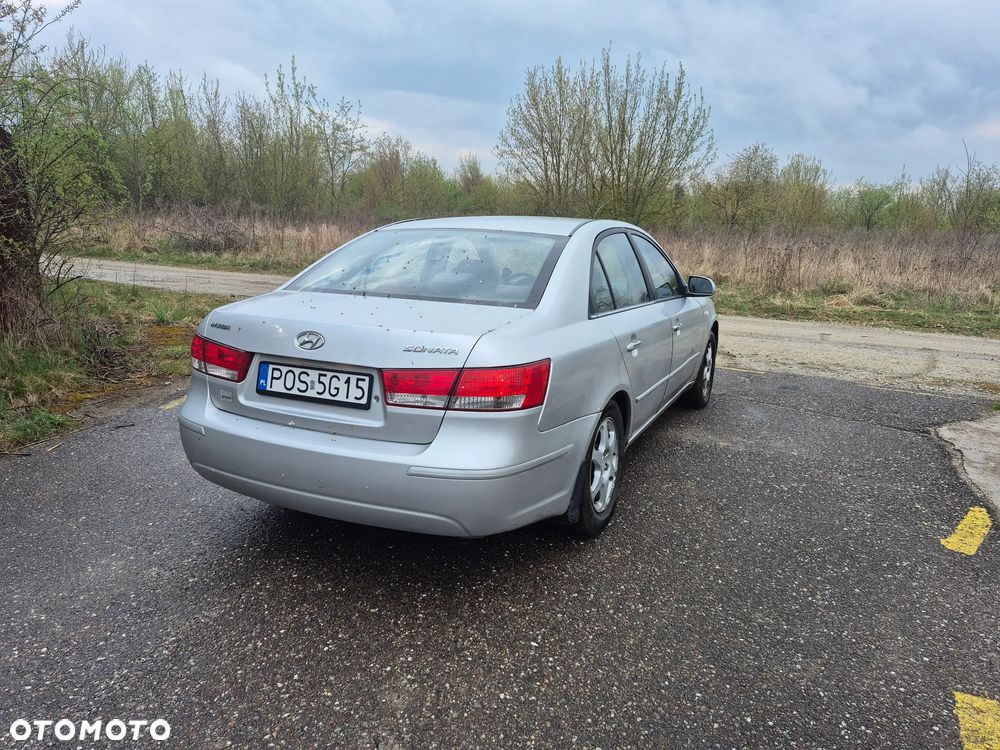 Hyundai Sonata 2.0 Comfort - 6