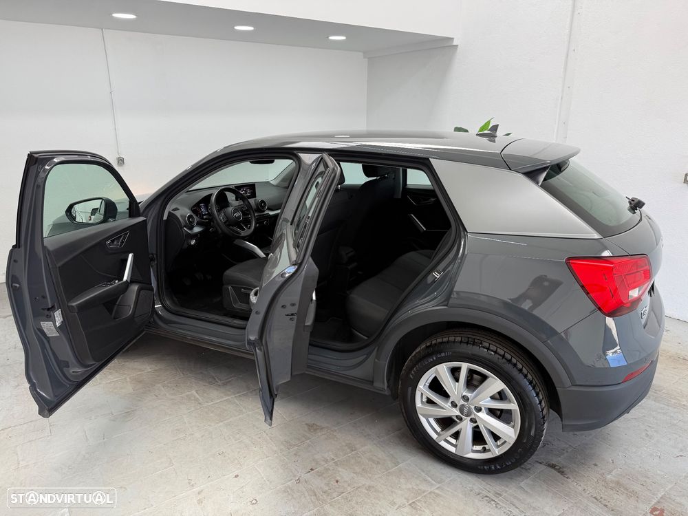 Audi Q2 30 TFSI Design - 4