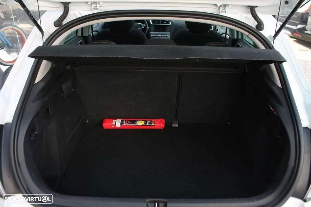 Citroën C4 1.6 BlueHDi Feel Edtion EAT6 - 22