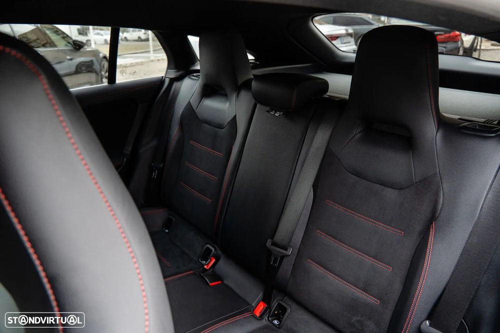 Mercedes-Benz CLA 180 - 28