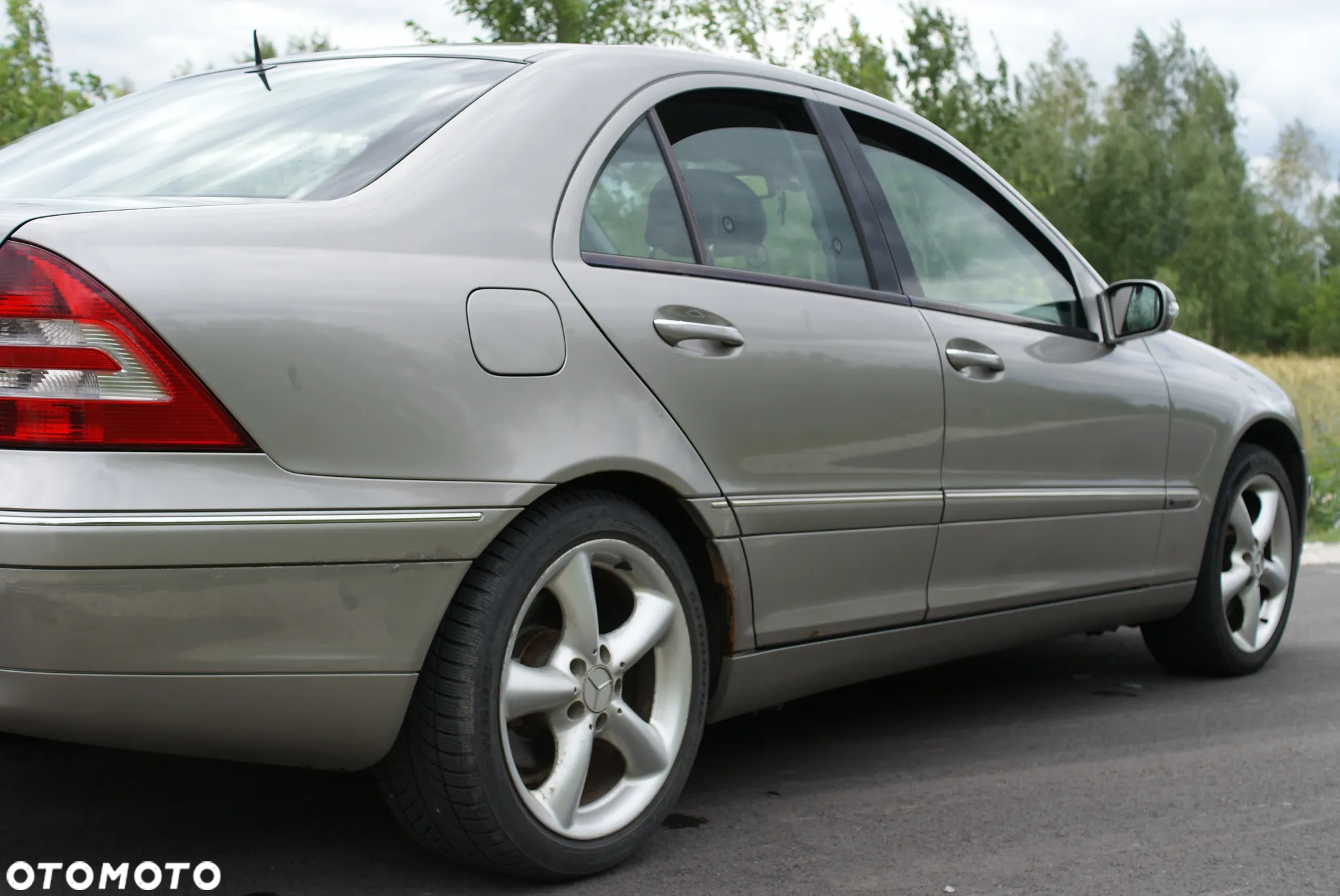 Mercedes-Benz Klasa C 240 T 4Matic Elegance - 4