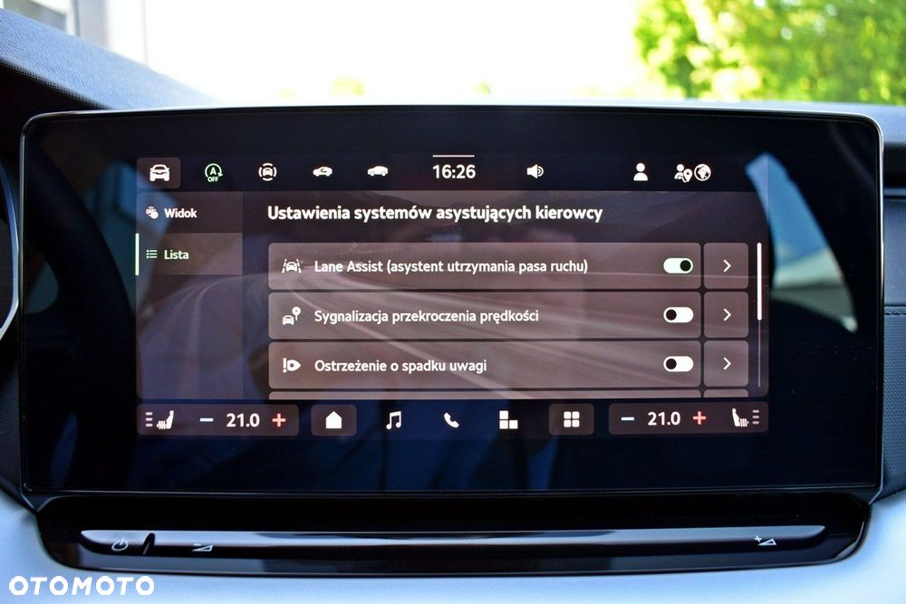 Skoda Octavia 1.5 TSI mHEV Selection DSG - 22