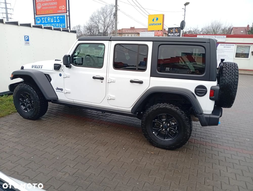 Jeep Wrangler - 4
