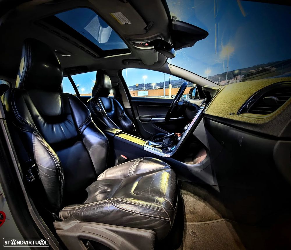 Volvo V60 2.4 D6 R-Design Sum.AWD Phev - 7