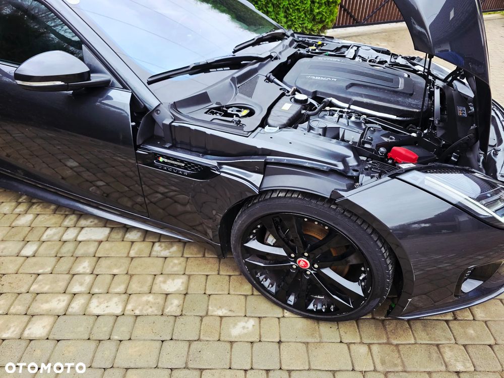 Jaguar F-Type P300 R-Dynamic - 10