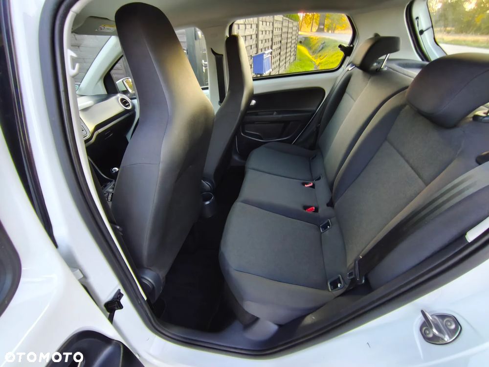 Volkswagen up! - 18