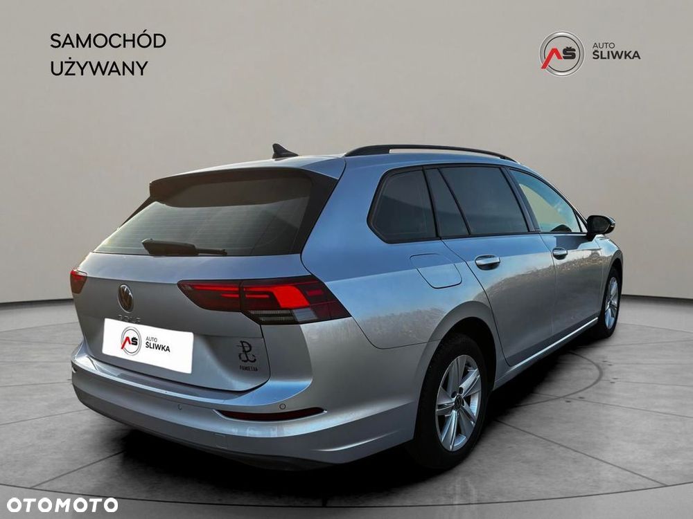 Volkswagen Golf - 6