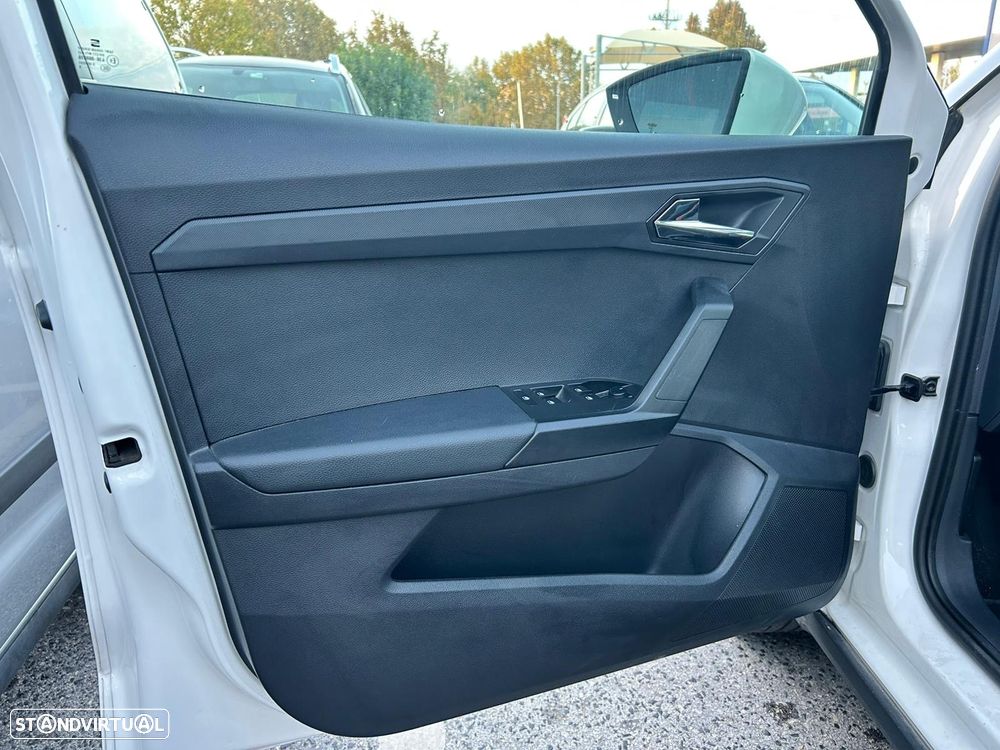 SEAT Arona 1.0 TSI Style DSG - 6