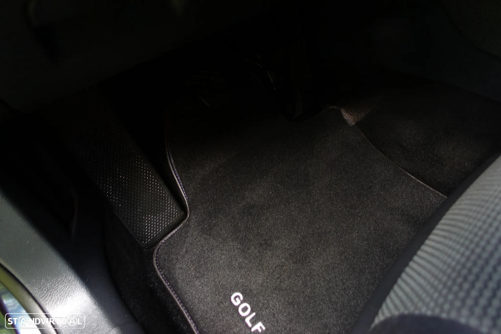 VW Golf Variant 1.6 TDi Highline - 27