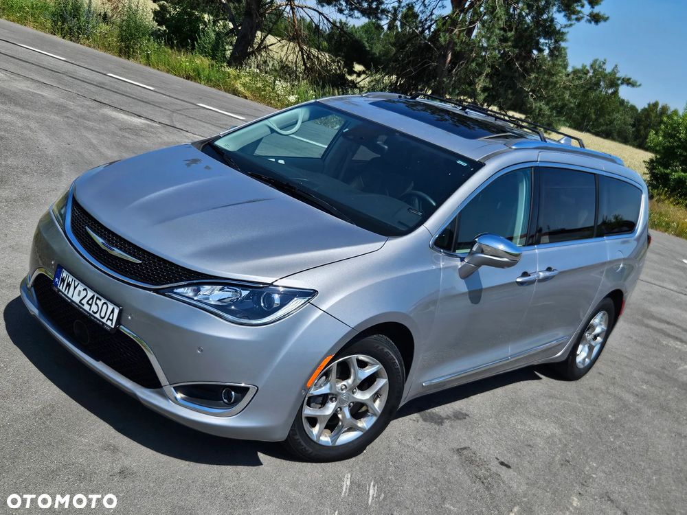 Chrysler Pacifica - 9