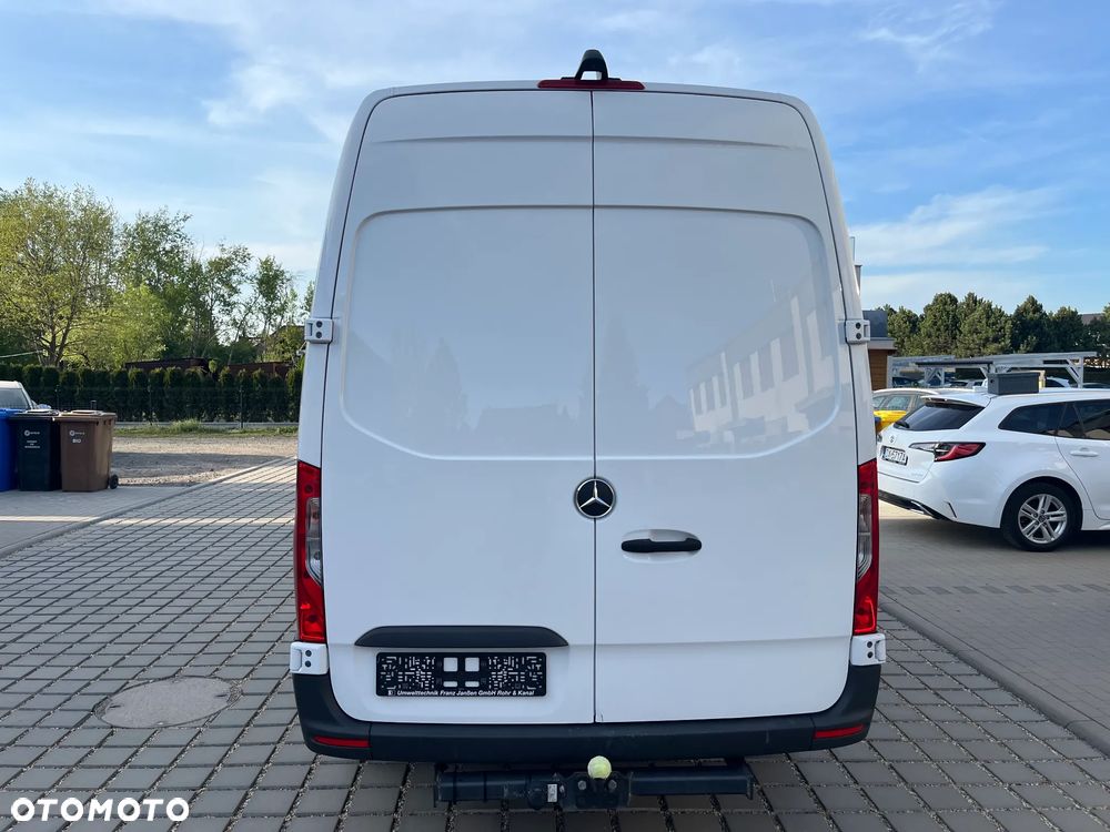 Mercedes-Benz SPRINTER - 5