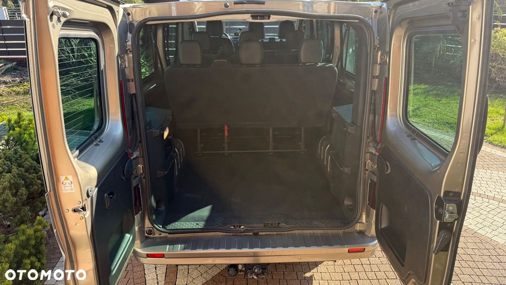 Opel Vivaro - 19