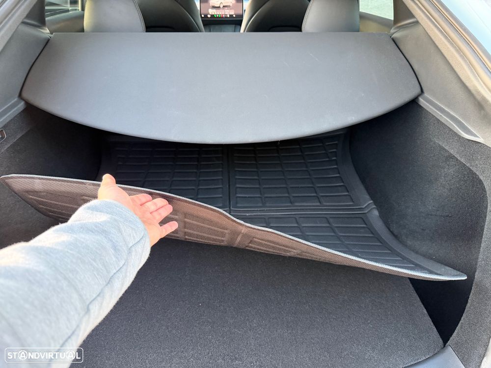 Tesla Model Y Long Range Tração Integral - 22