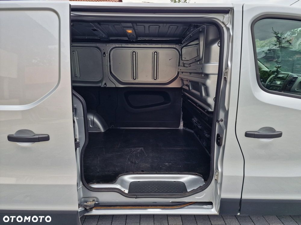 Renault Trafic - 16