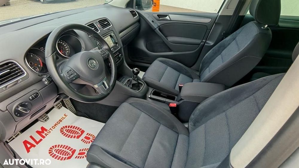 Volkswagen Golf - 5