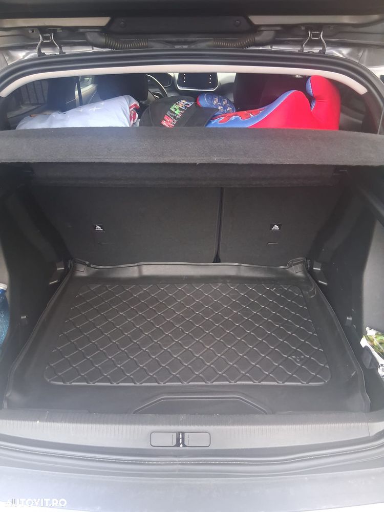 Peugeot 2008 1.2 L PureTech STT Allure - 3