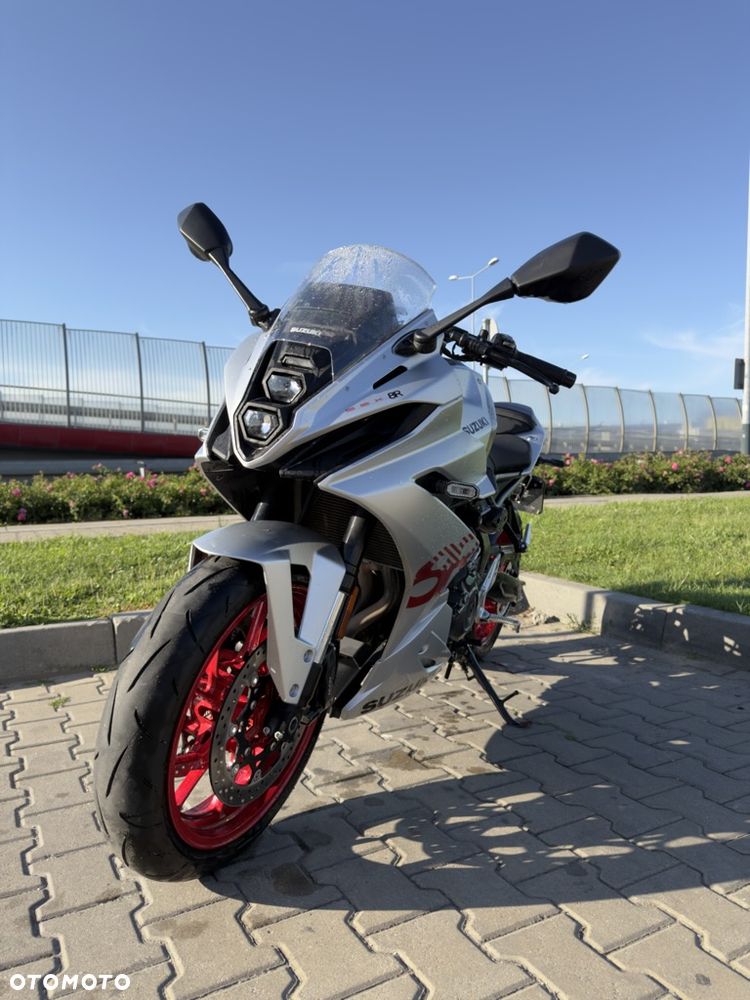 Suzuki GSX - 4