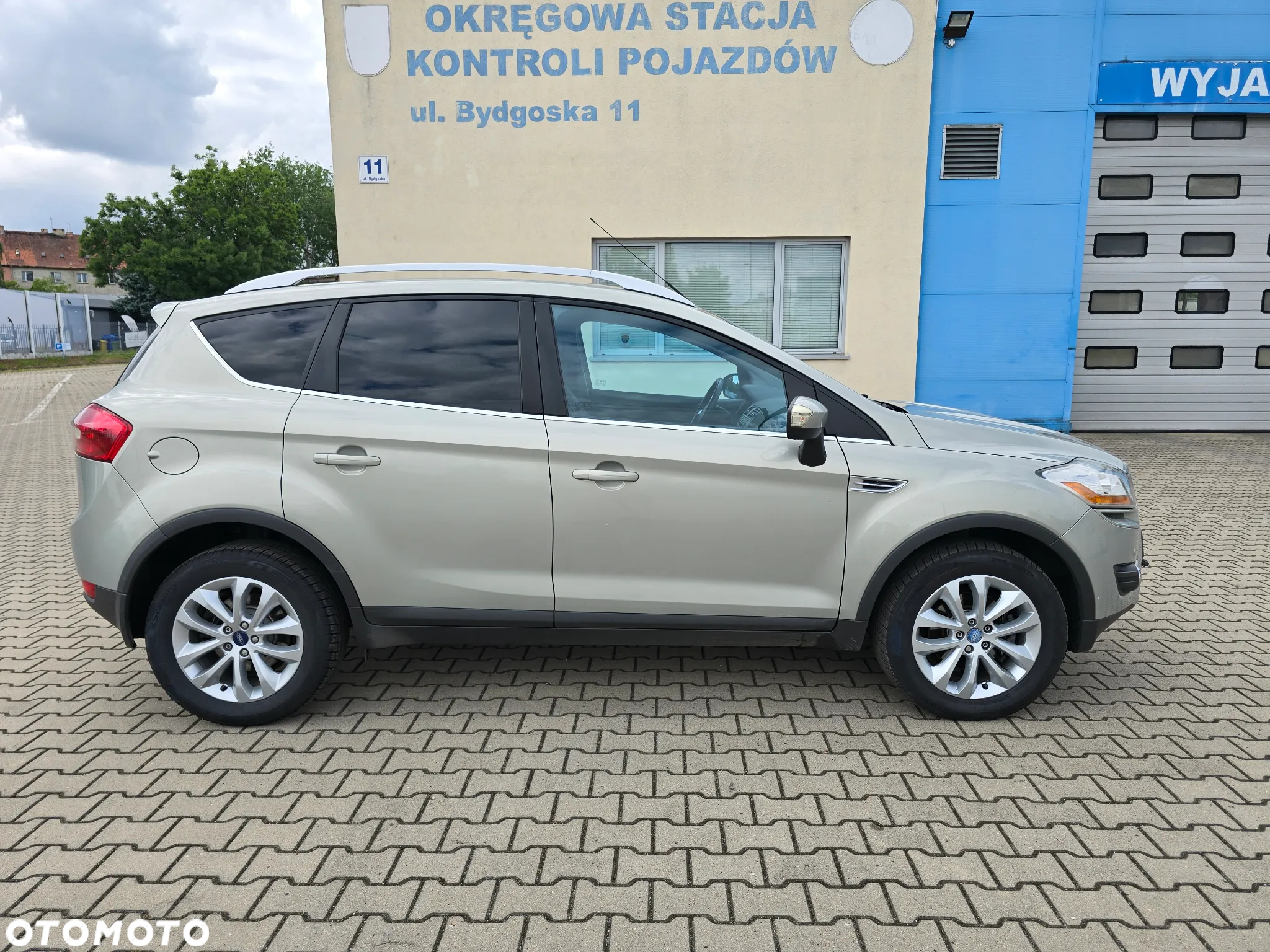 Ford Kuga 2.0 TDCi 4x4 Titanium - 11