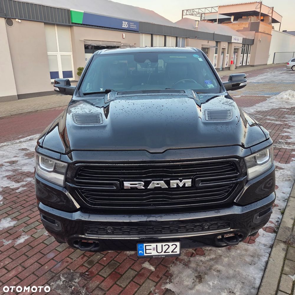 RAM 1500 5.7 Crew Cab Laramie - 3