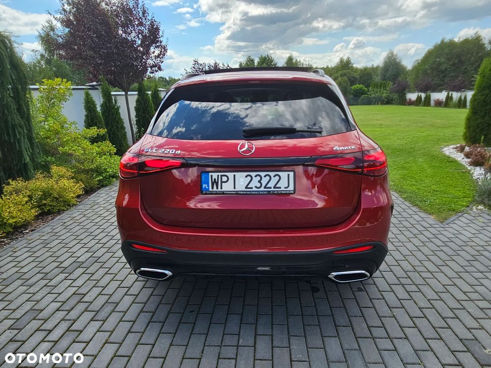 Mercedes-Benz GLC 220 d mHEV 4-Matic AMG Line - 11
