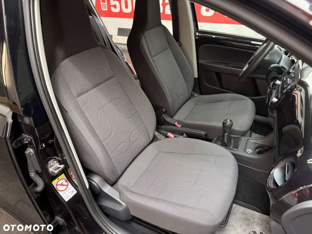 Volkswagen up! - 36