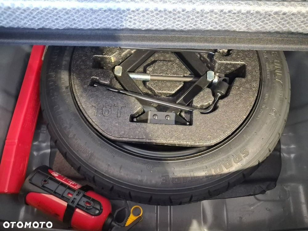 Kia XCeed - 16