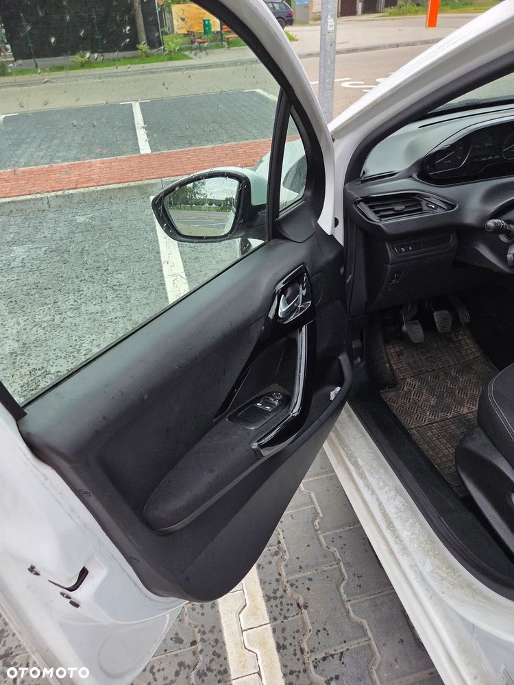 Peugeot 208 1.6 BlueHDi Active - 8