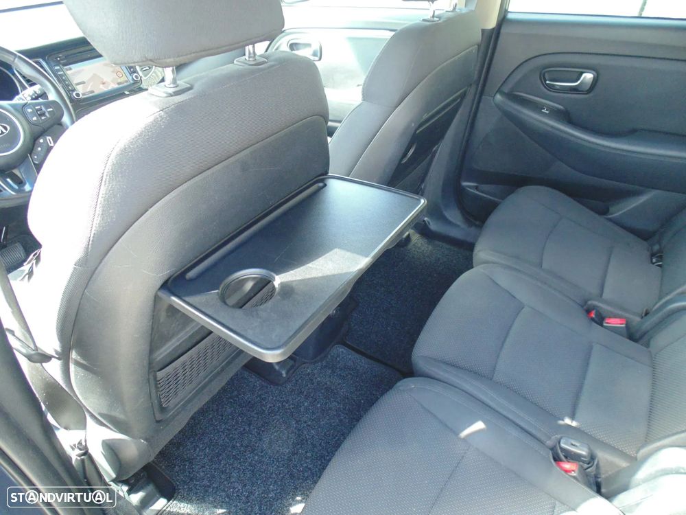 Kia Carens 1.7 CRDi ISG TX Aut. - 26