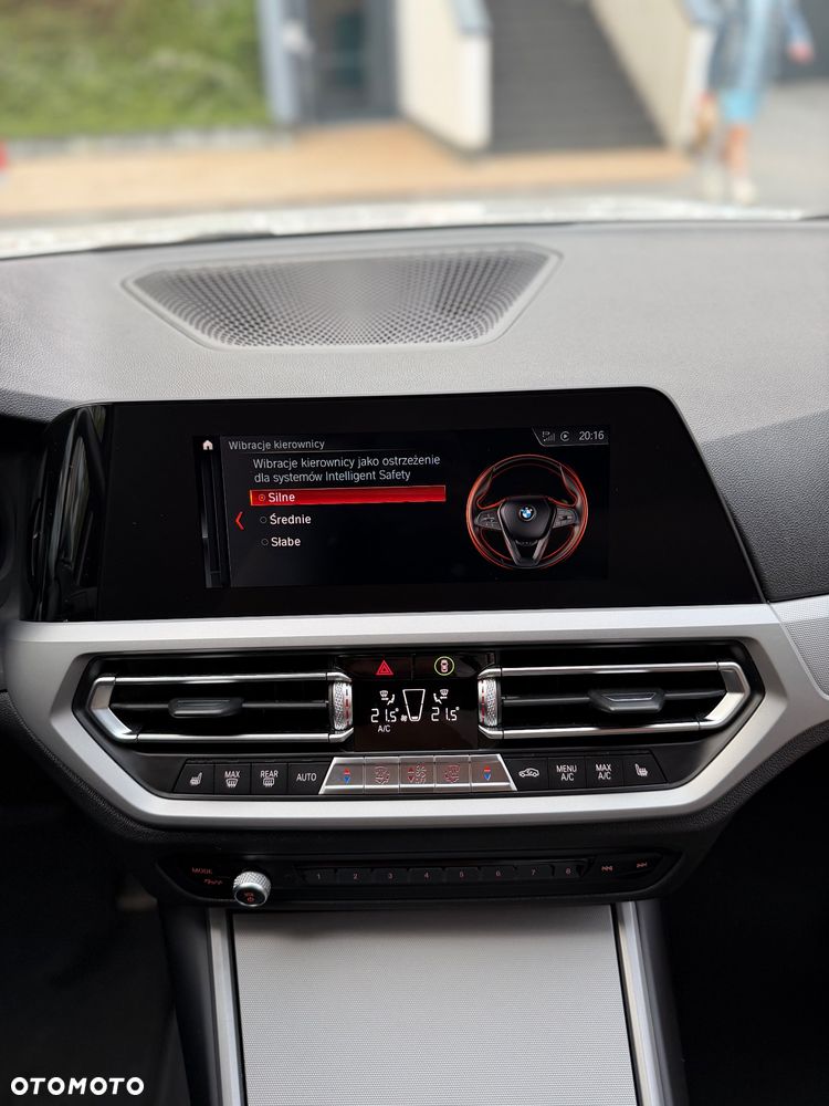 BMW Seria 3 318d Advantage - 29