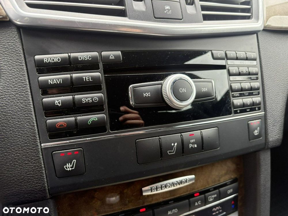 Mercedes-Benz Klasa E - 23