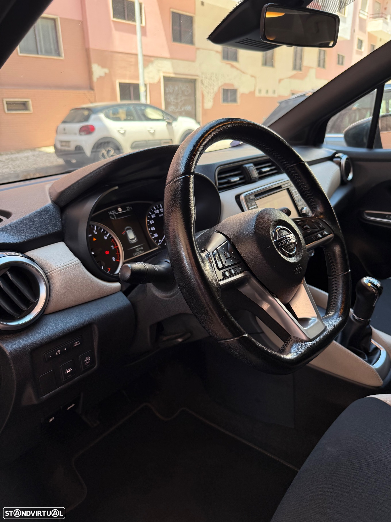 Nissan Micra 1.0 IG-T Tekna - 25