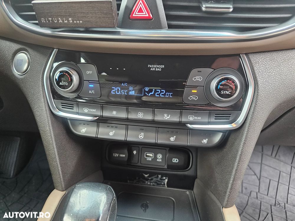 Hyundai Santa Fe 2.2 CRDi 4WD 8AT Luxury - 11