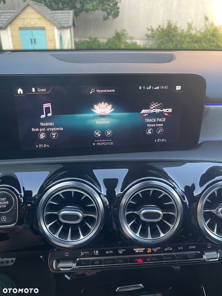 Mercedes-Benz Klasa A 45 S AMG 4-Matic Special Edition 1 8G-DCT - 31