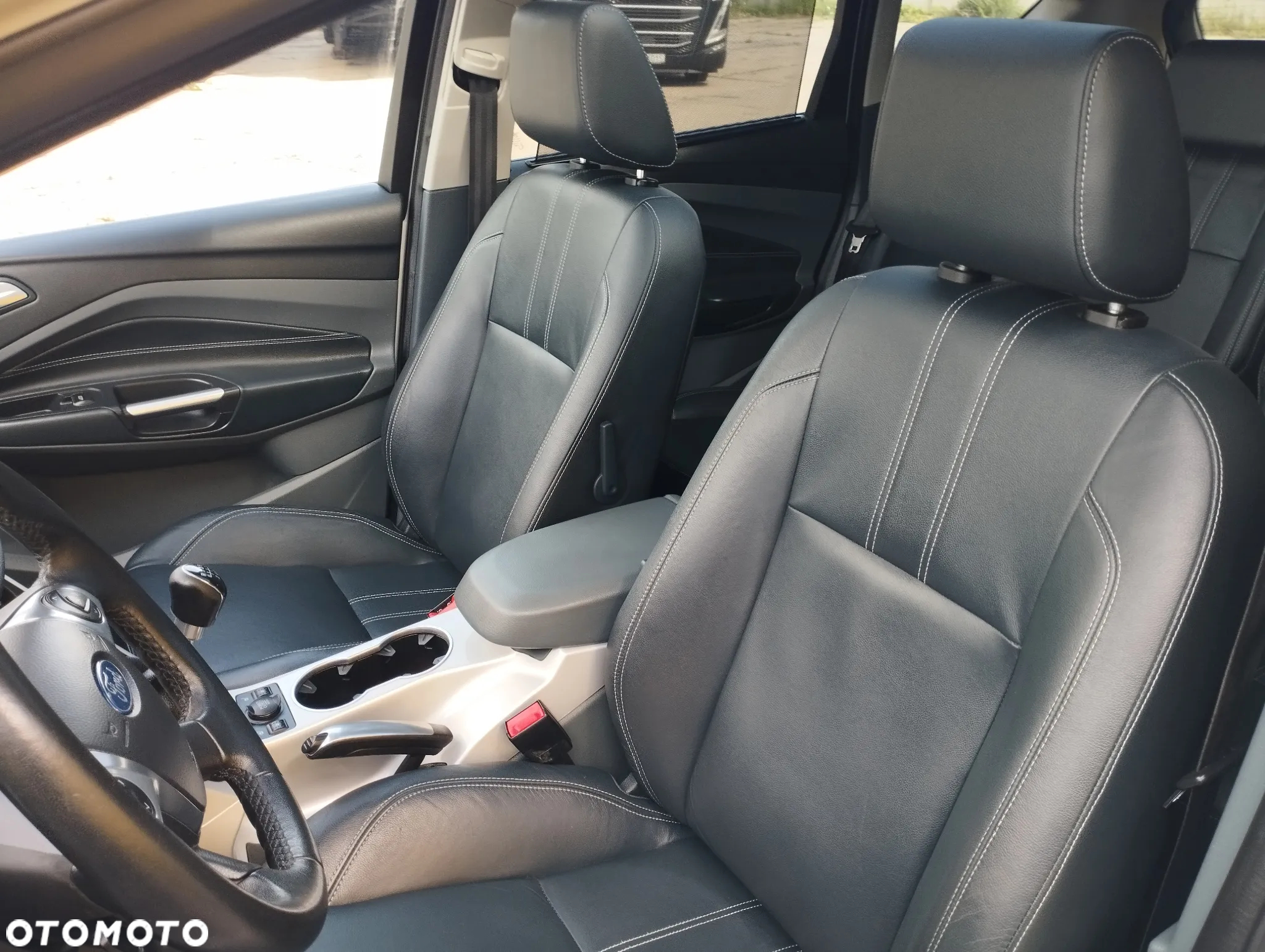 Ford C-MAX 1.6 EcoBoost Start-Stop-System Titanium - 17