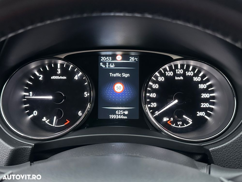 Nissan X-Trail - 16