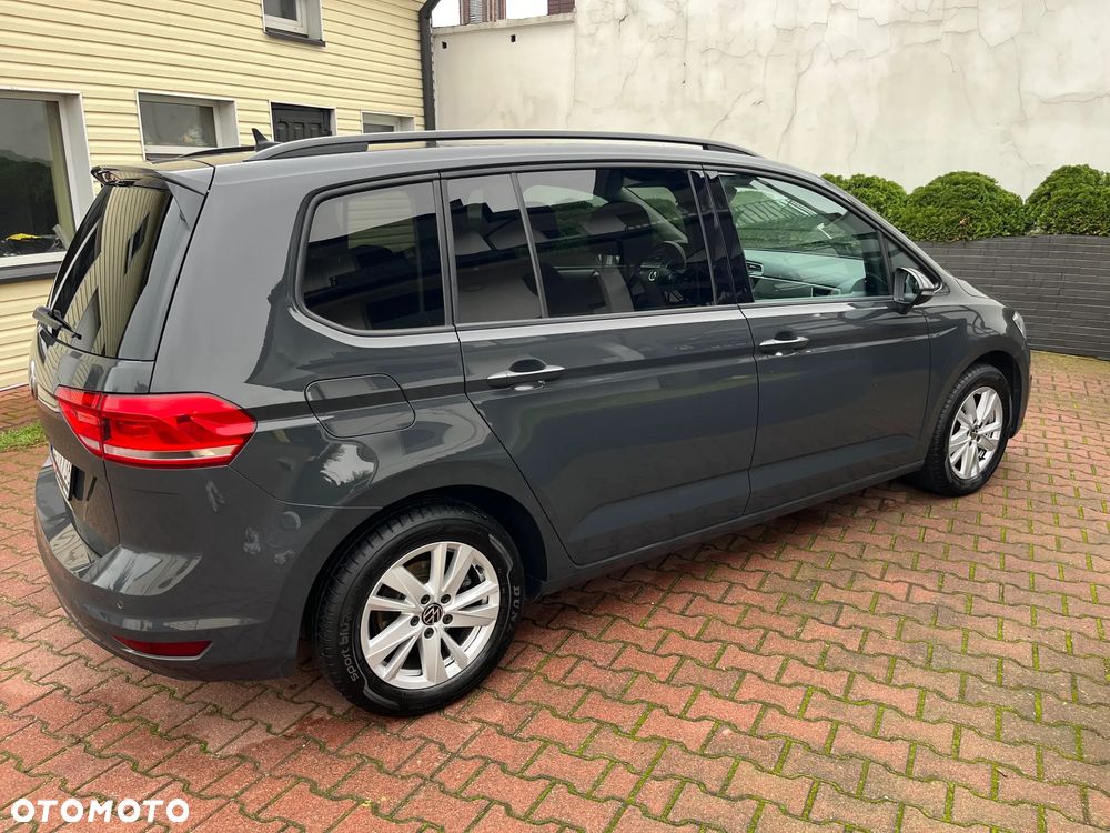 Volkswagen Touran 1.5 TSI EVO Comfortline Plus DSG - 9