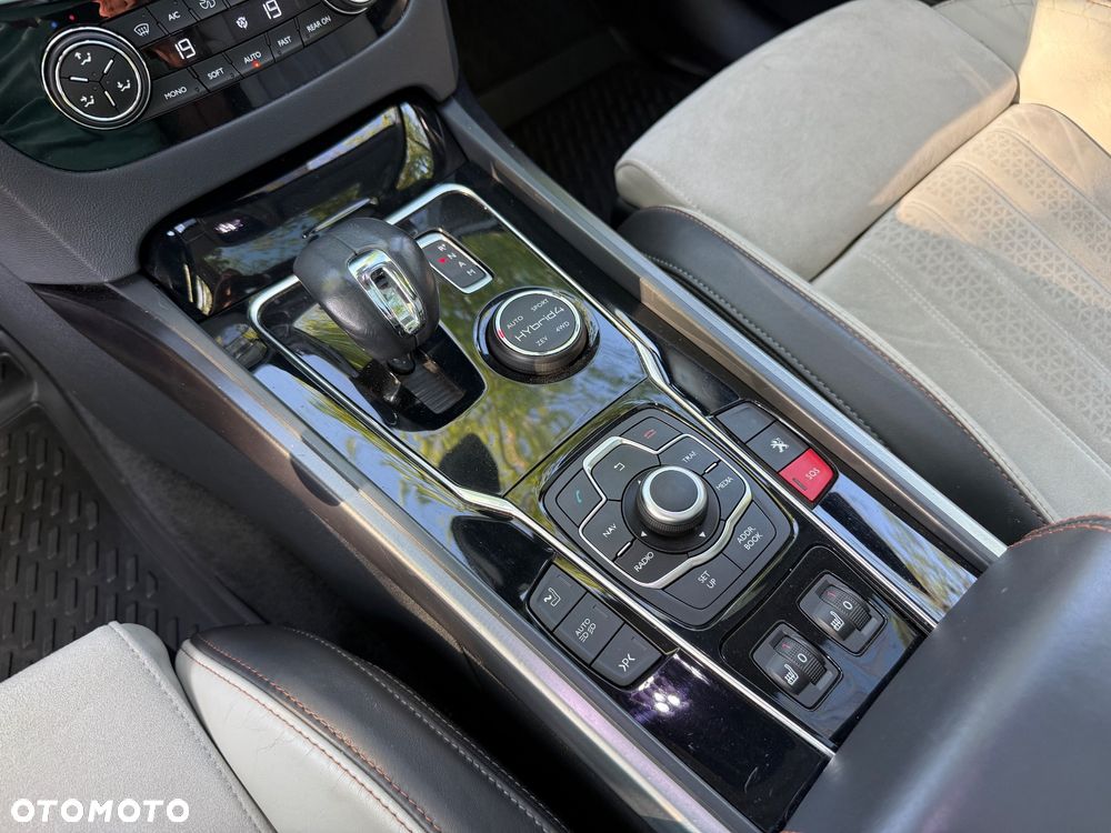 Peugeot 508 RXH Hybrid4 - 26