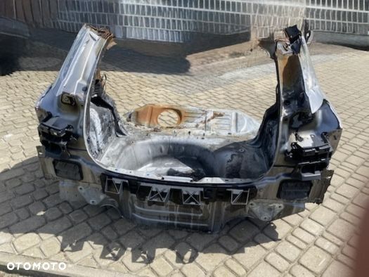 Opel Corsa F tył części karoserii - 5
