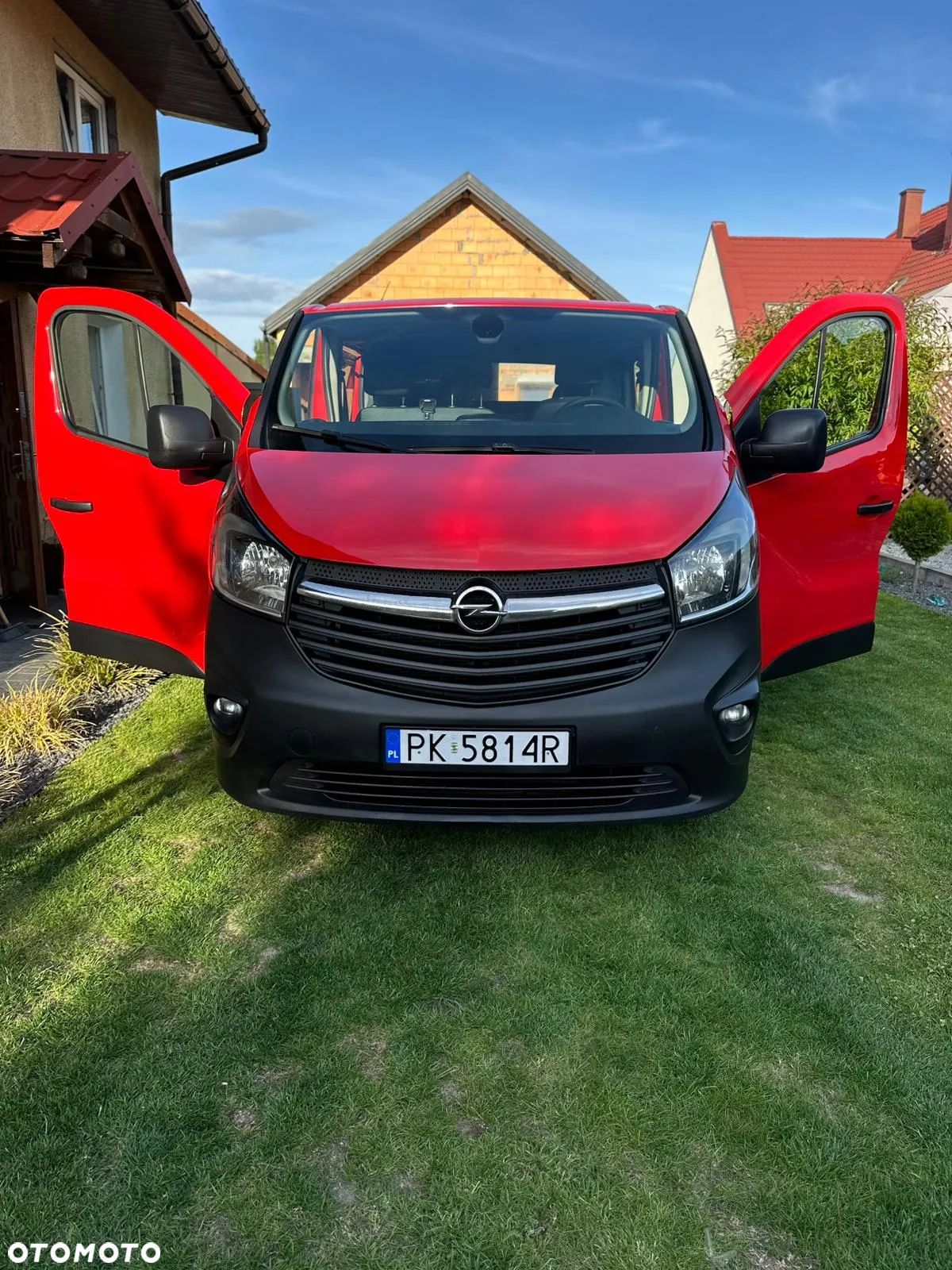 Opel Vivaro - 1