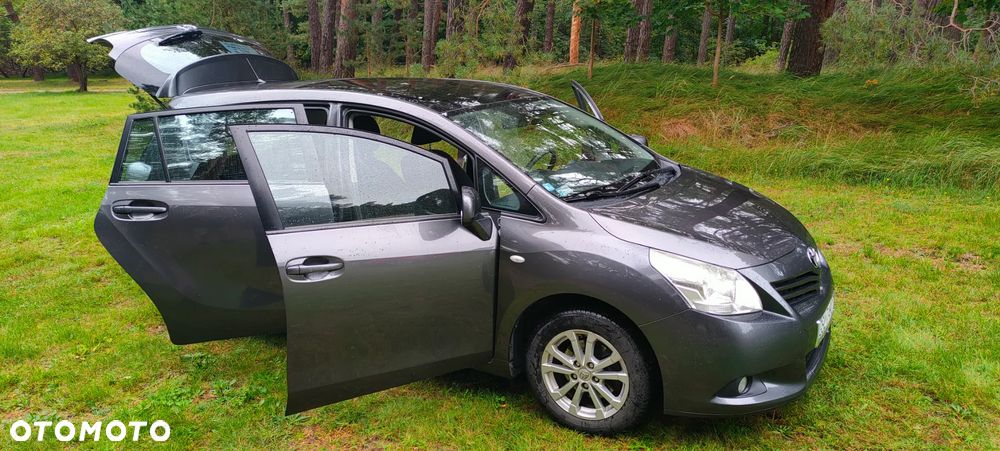 Toyota Verso 1.8 2010 7os - 6