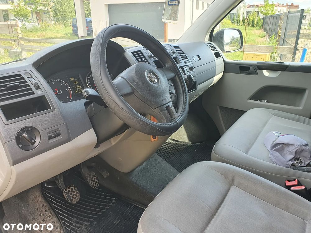 Volkswagen Transporter - 25