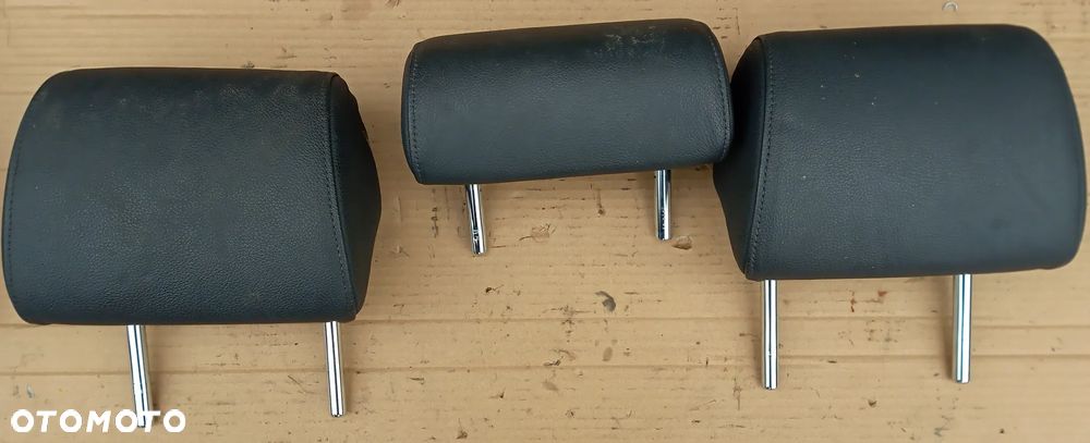 Audi A6 C6 zagłówek  fotela tylny  tył   skóra - 1